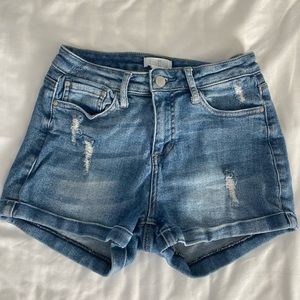 Blue jean shorts! Some of the most comfortable jean shorts i’ve owned!